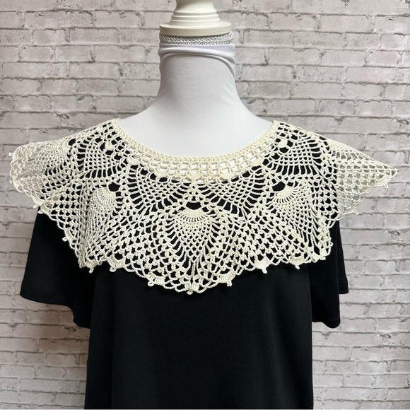 Vintage Crochet Ecru Beige Ivory Lace Collar 22 in X 7 in - Picture 1 of 9